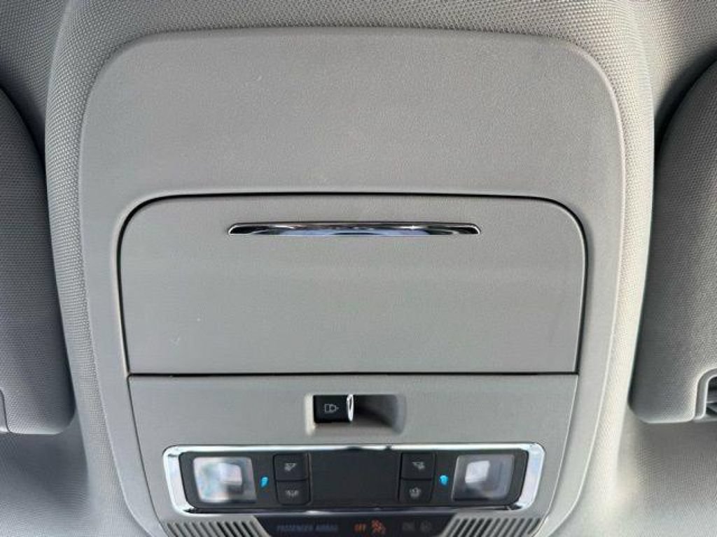 Used 2025 Ford F150 Lariat w/ Equipment Group 501A Mid AWD/4WD image 16