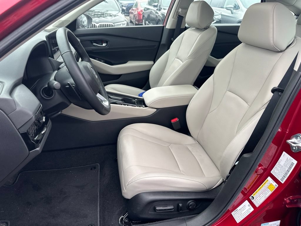 Used 2025 Honda Accord Touring image 15