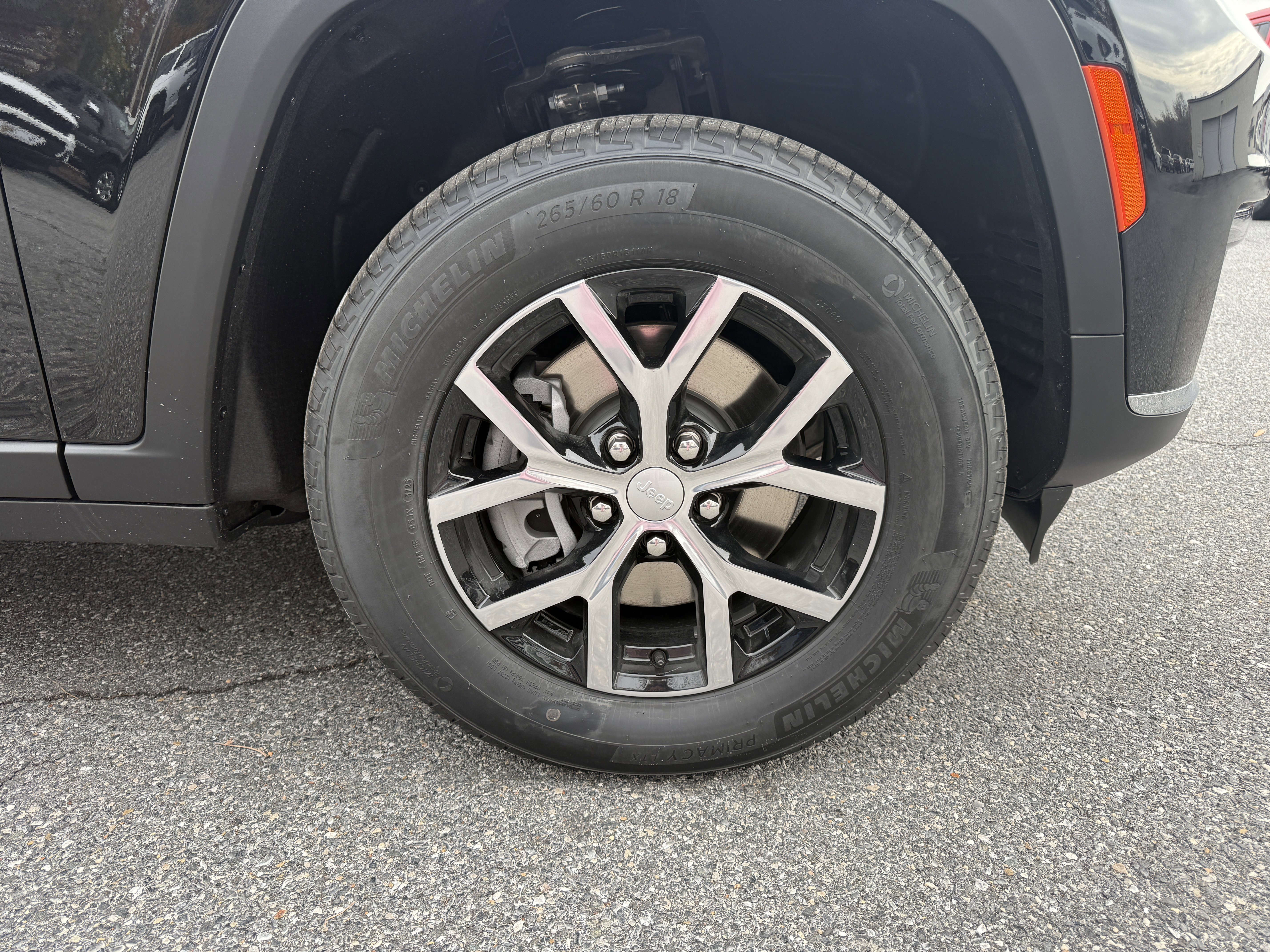 New 2025 Jeep Grand Cherokee L Limited w/ Trailer Tow Package image 10