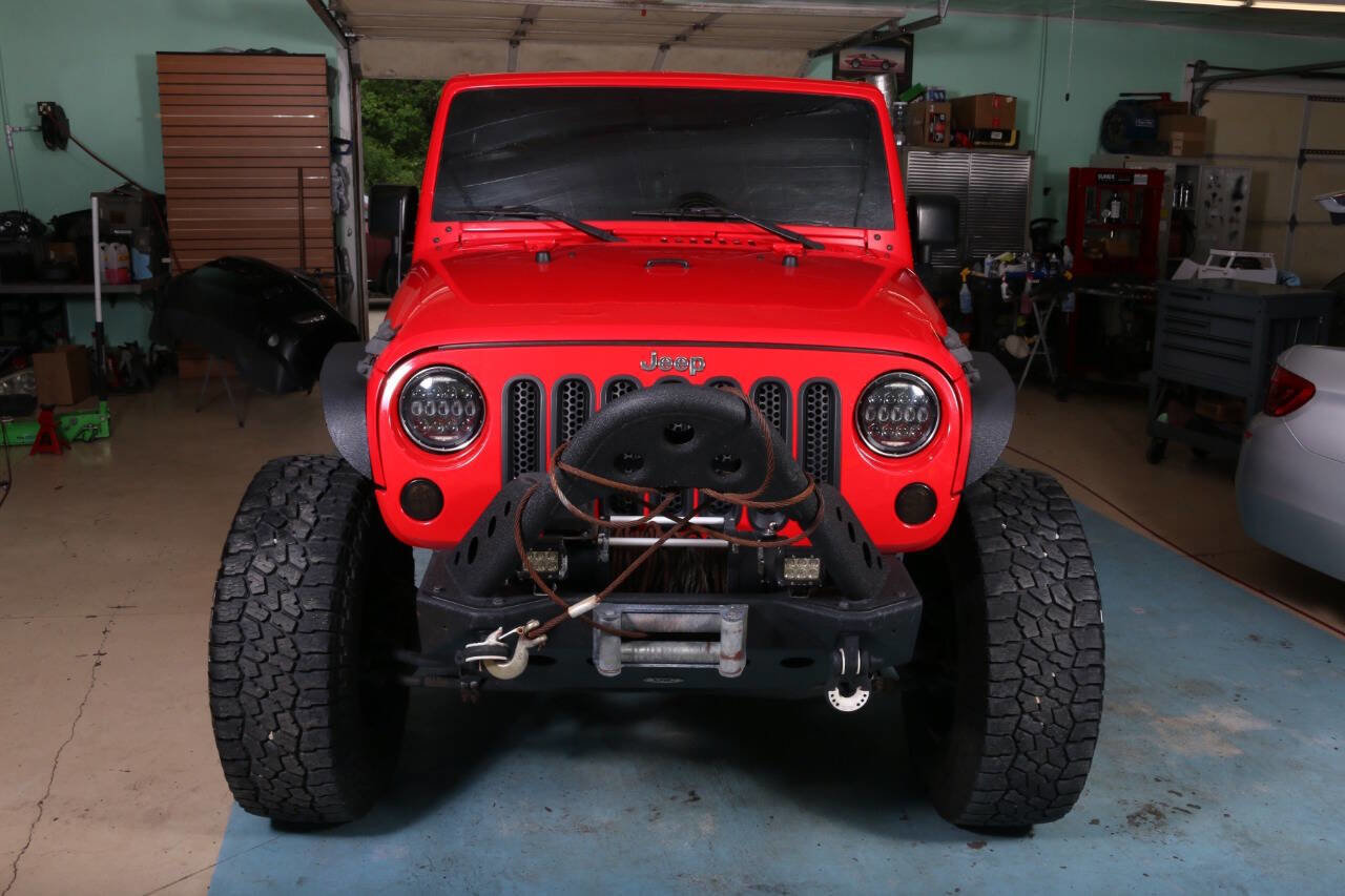 Used 2015 Jeep Wrangler Unlimited Sahara AWD/4WD image 25
