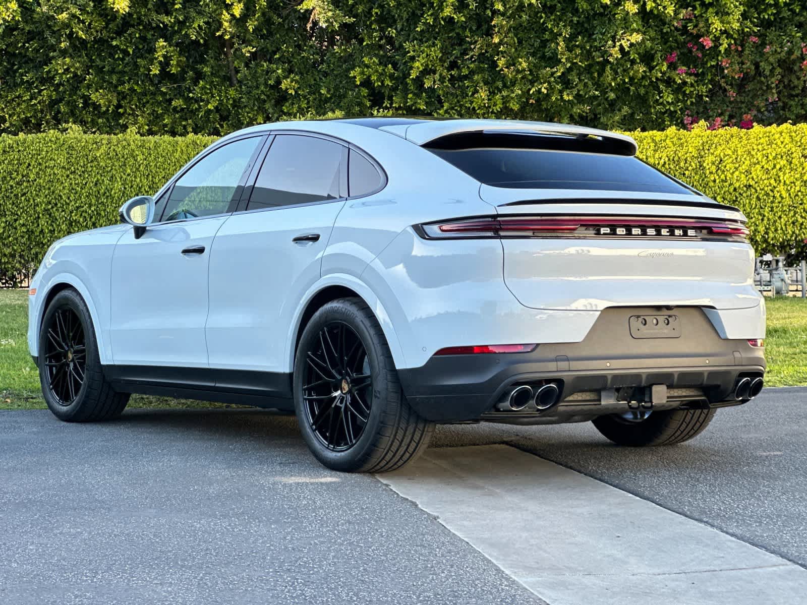 New 2025 Porsche Cayenne Coupe AWD/4WD image 3