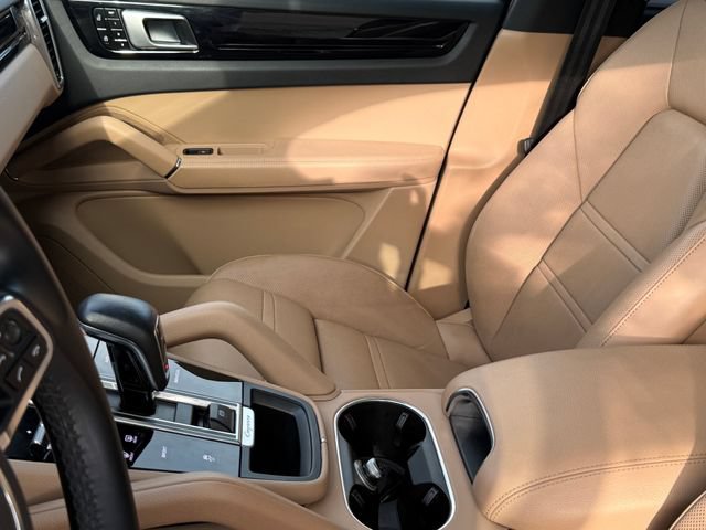 Used 2019 Porsche Cayenne AWD/4WD image 9