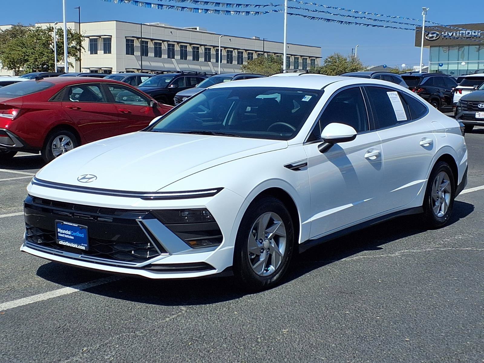 Certified 2025 Hyundai Sonata SE image 1