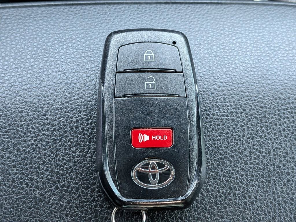 Used 2025 Toyota Tacoma SR5 RWD image 29
