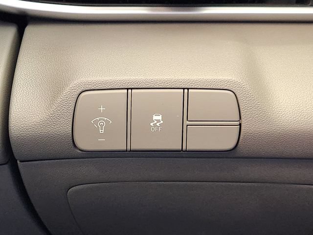 Certified 2025 Hyundai Elantra Sport FWD image 15