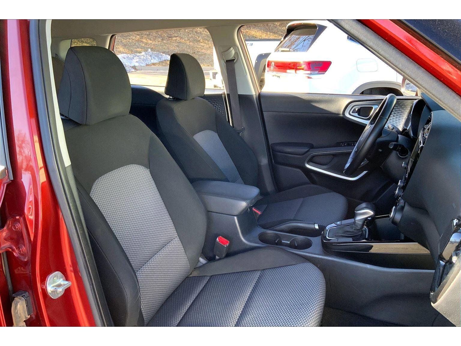 Used 2022 Kia Soul X-Line image 7