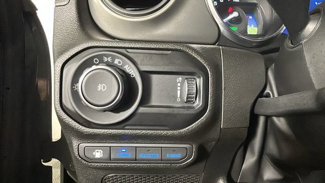 Used 2023 Jeep Wrangler Unlimited w/ Cold Weather Group AWD/4WD image 18
