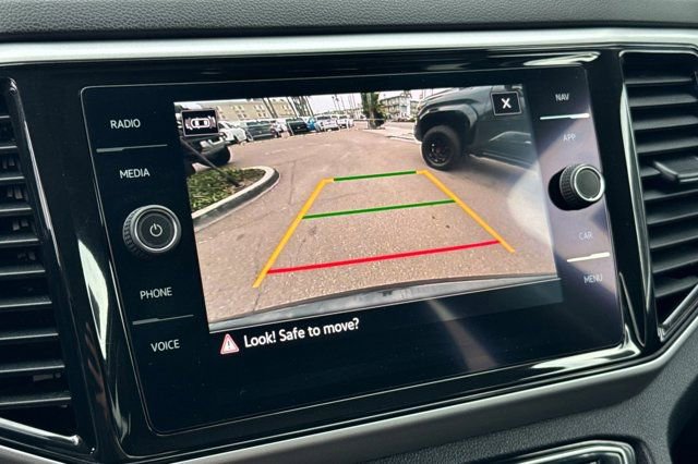 Used 2021 Volkswagen Atlas SEL R-Line image 23