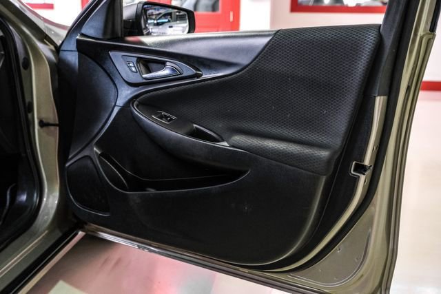 Used 2022 Chevrolet Malibu LS w/ LPO, Floor Liner Package FWD image 38