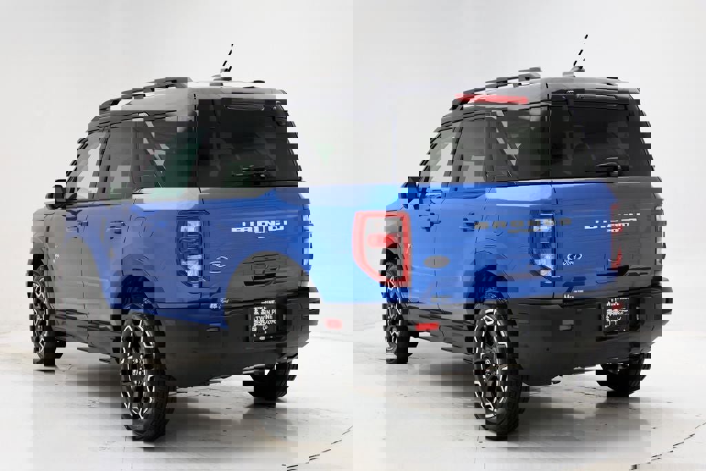 Used 2025 Ford Bronco Sport Outer Banks w/ Outer Banks Tech Package+ image 7