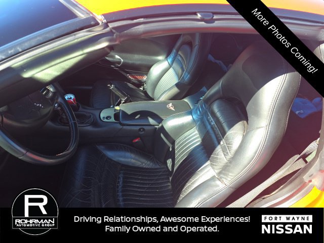 Used 2004 Chevrolet Corvette Coupe RWD image 10