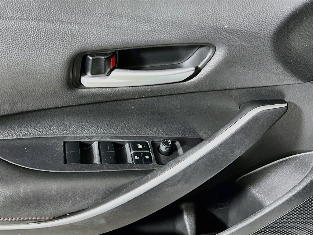 Used 2024 Toyota Corolla SE FWD image 11