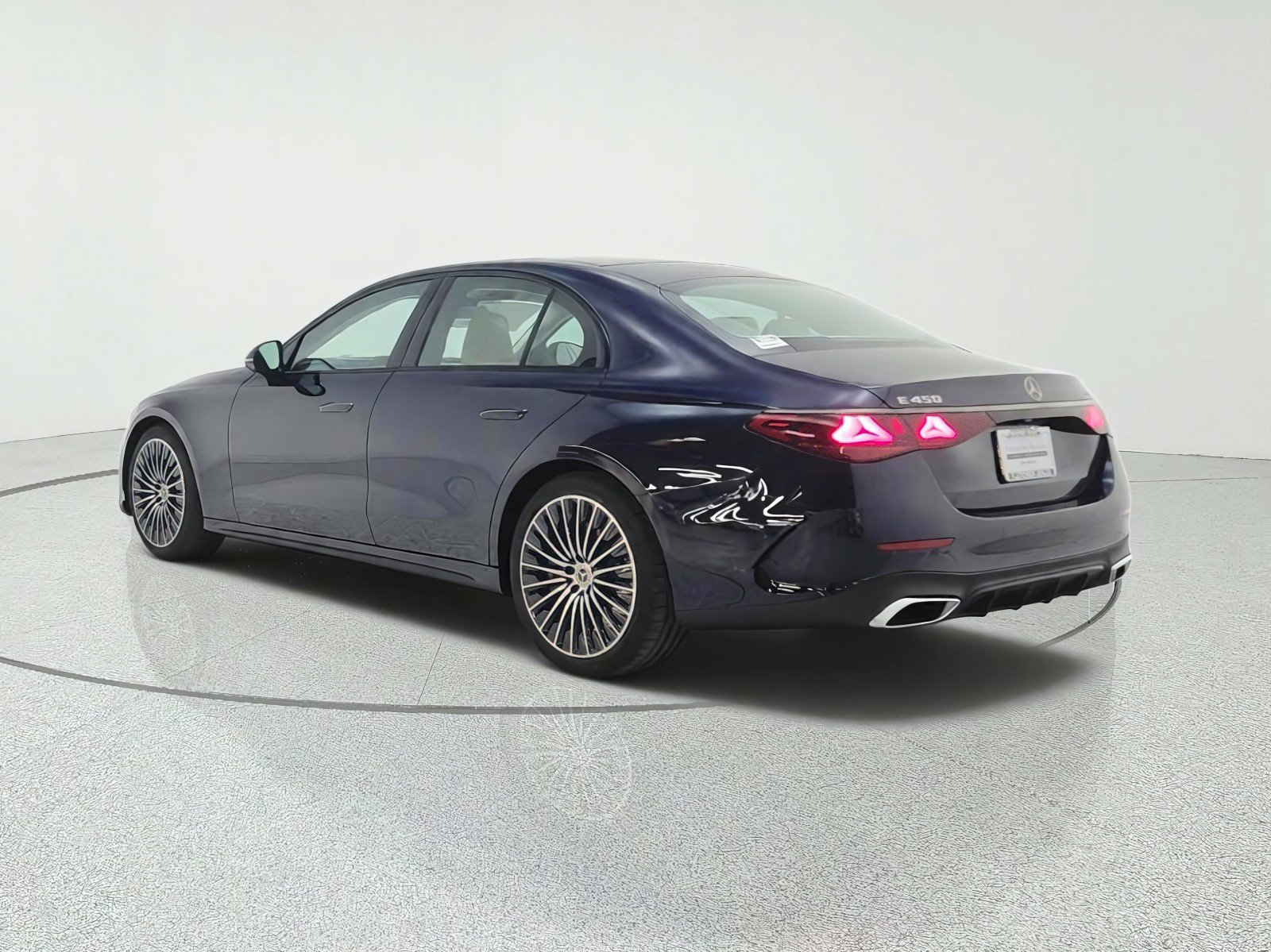 New 2027 Mercedes-Benz E 450 4MATIC Sedan image 7