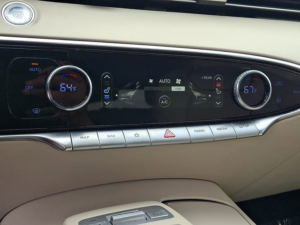 Used 2022 Genesis GV70 2.5T w/ Select Package image 18