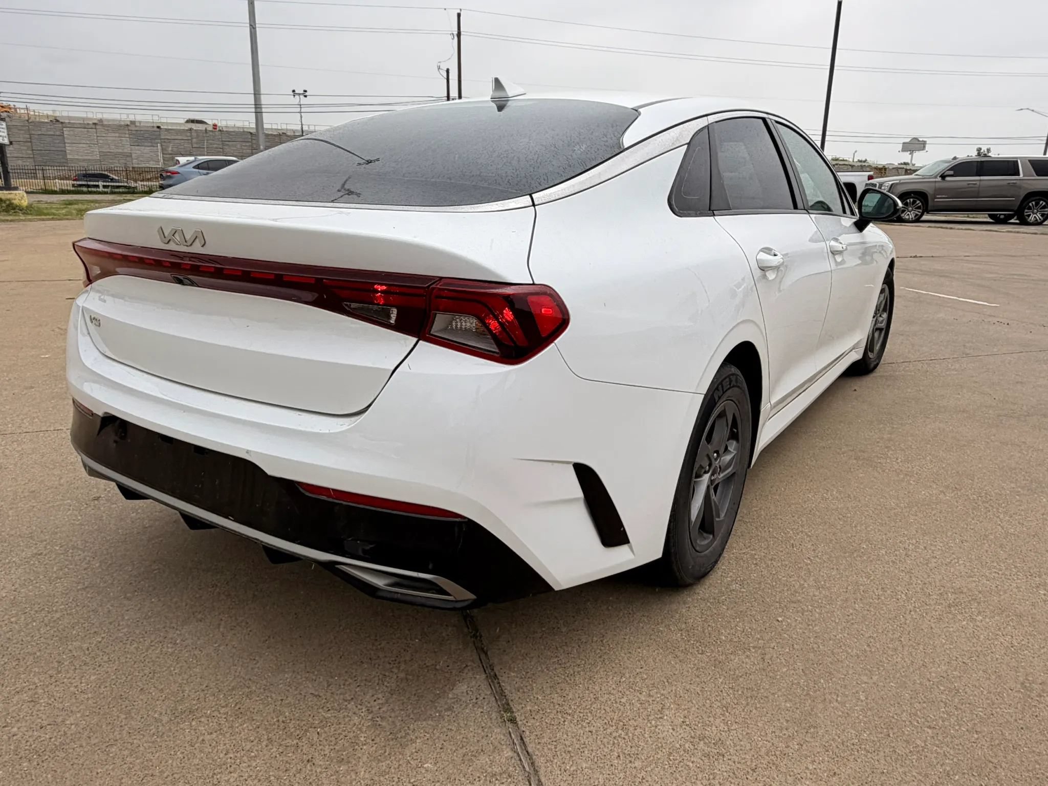 Used 2023 Kia K5 LXS FWD image 5
