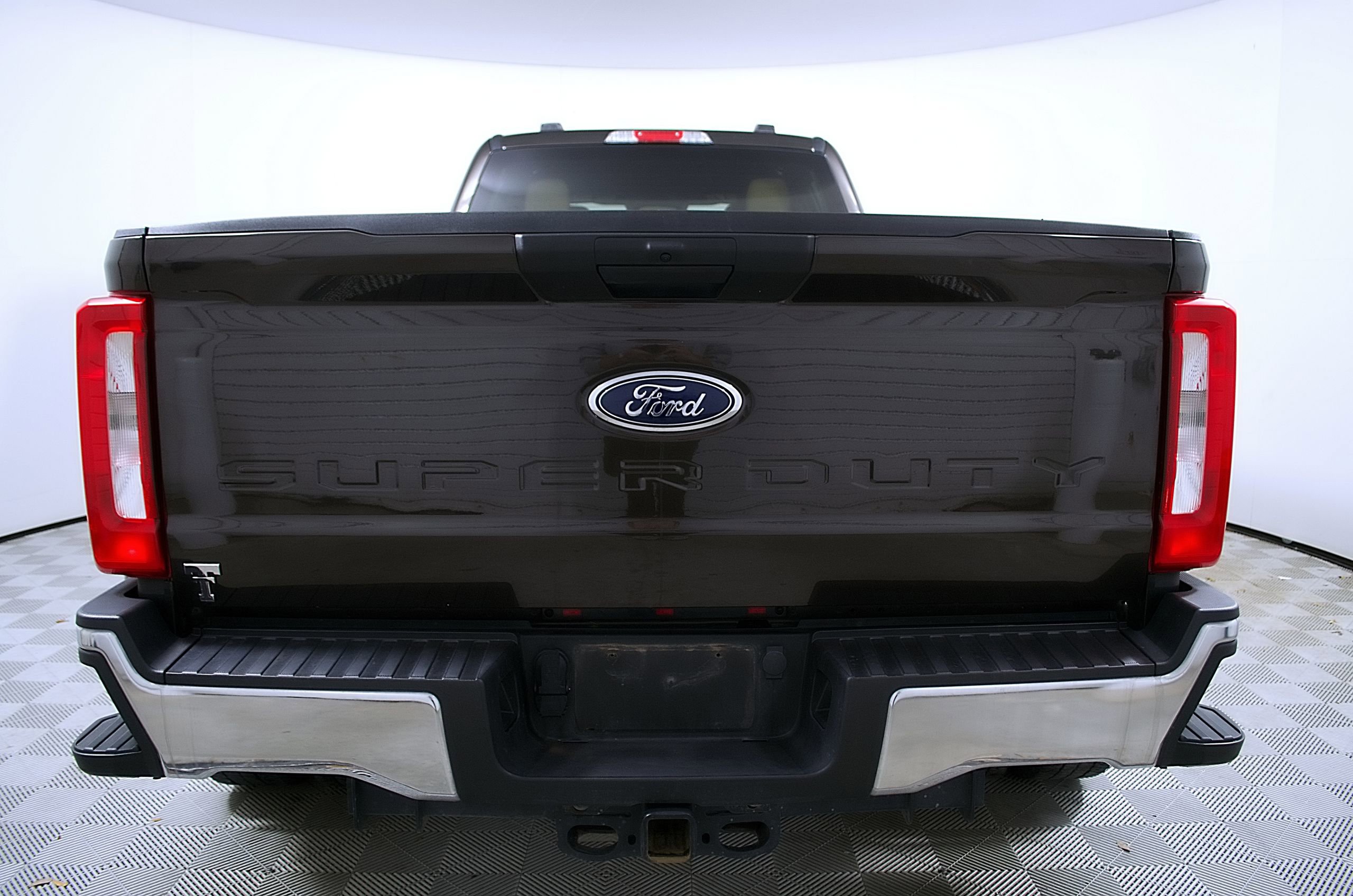 Used 2024 Ford F350 XLT image 9