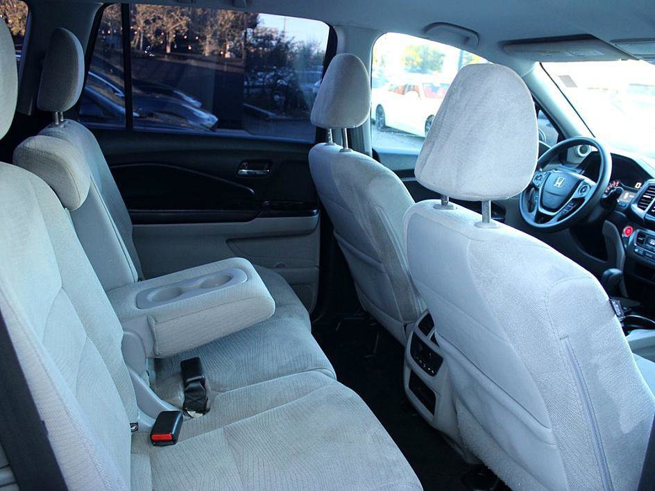 Used 2016 Honda Pilot EX image 18