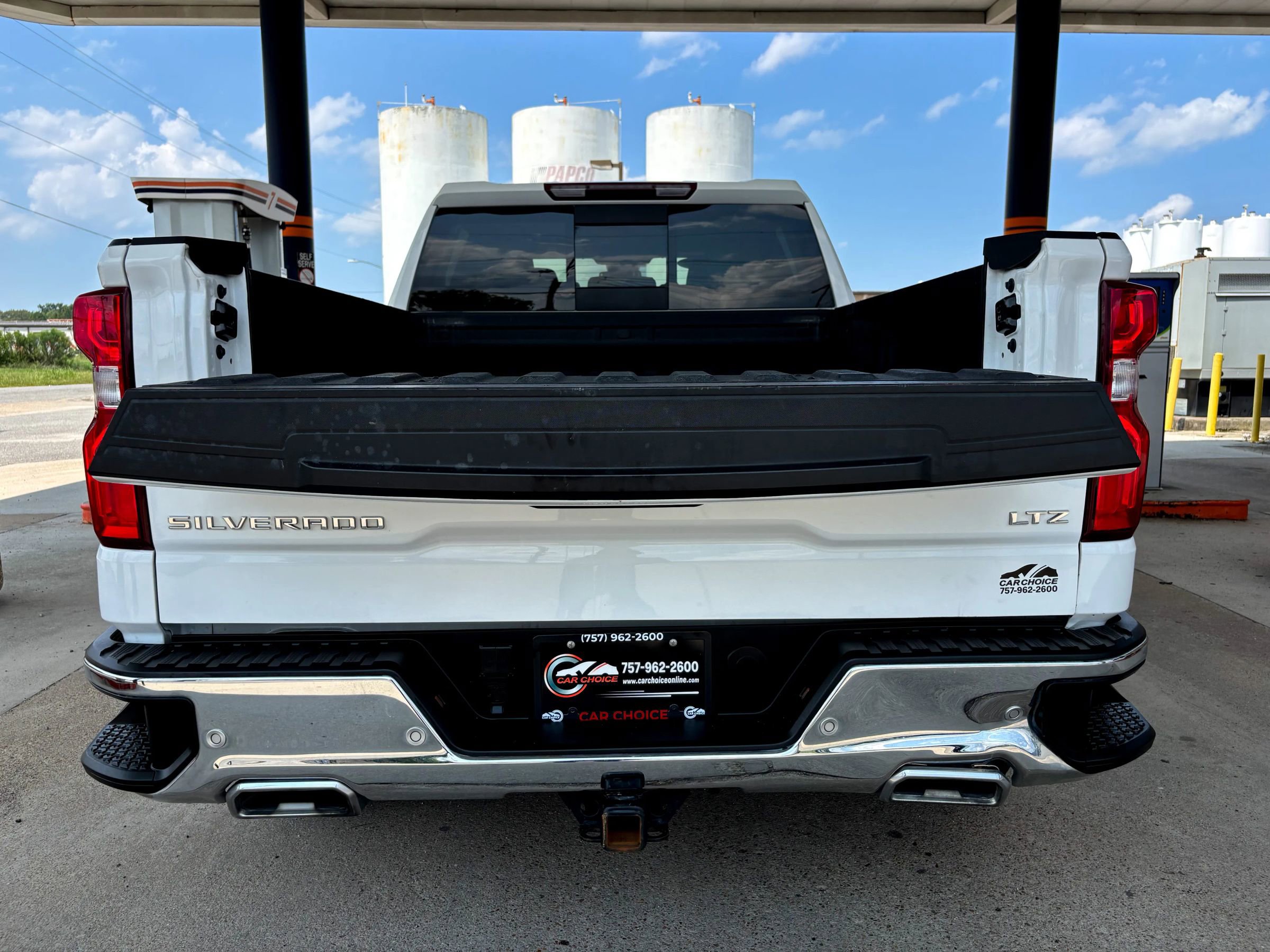 Used 2022 Chevrolet Silverado 1500 LTZ w/ LTZ Convenience Package II image 15