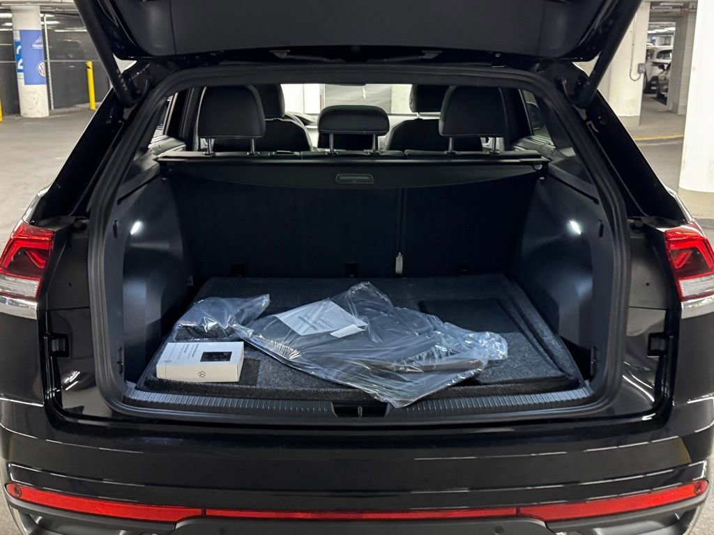 New 2026 Volkswagen Atlas Cross Sport SE image 36