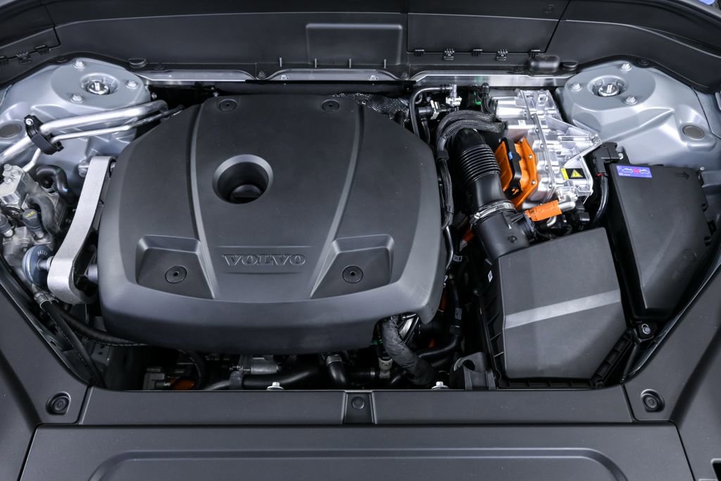 New 2026 Volvo XC90 T8 Plus w/ Protection Package image 37