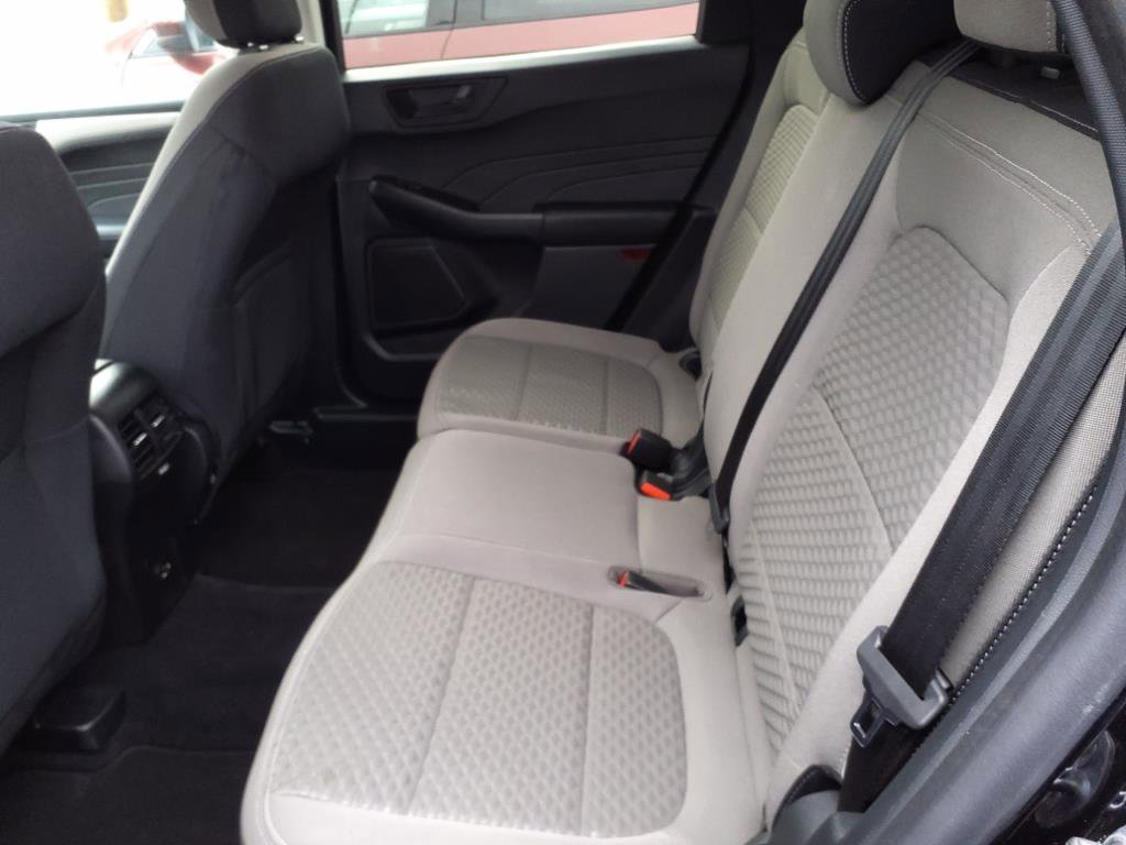 Used 2022 Ford Escape SE w/ Cold Weather Package image 7