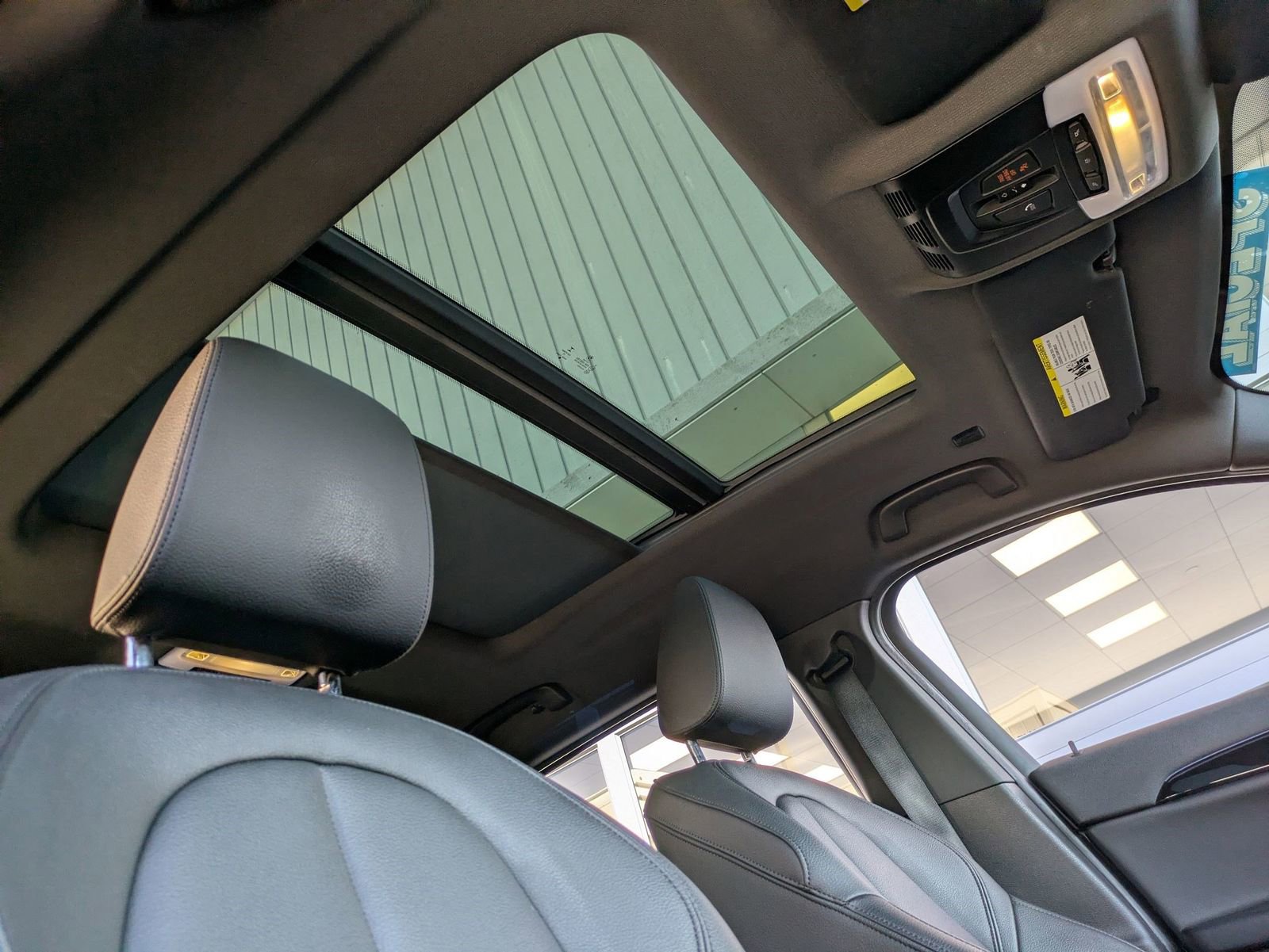 Used 2020 BMW X2 sDrive28i w/ Convenience Package image 22