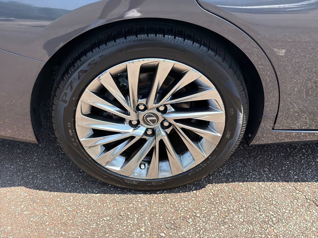 Used 2022 Lexus ES 350 Ultra Luxury FWD image 17