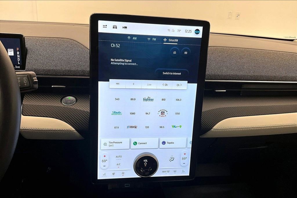 Used 2023 Ford Mustang Mach-E Premium image 31