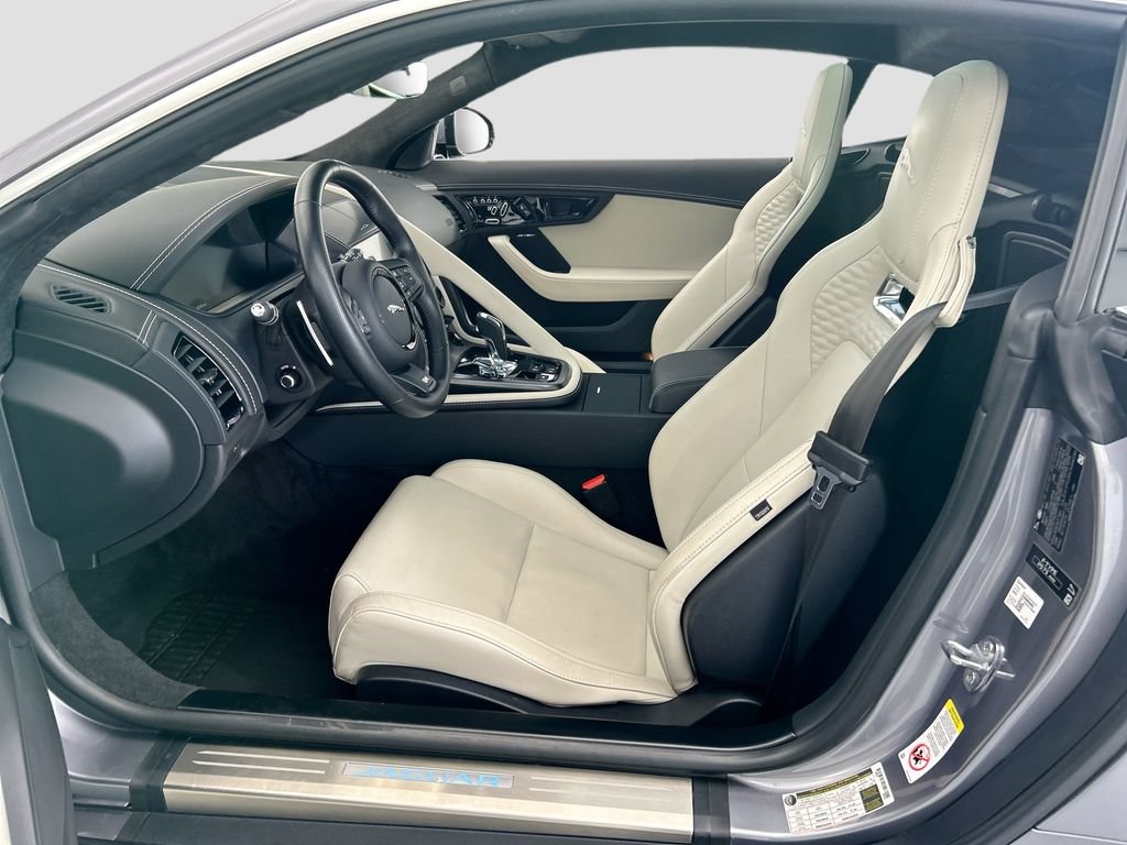 Used 2024 Jaguar F-TYPE R AWD/4WD image 18