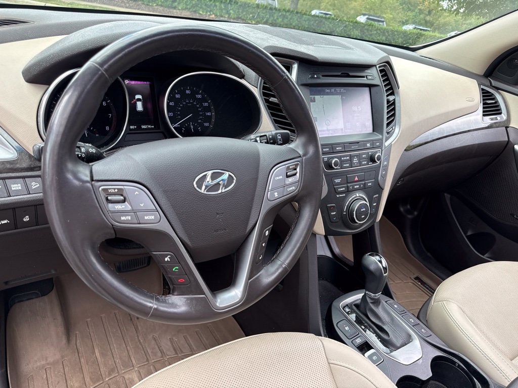 Used 2017 Hyundai Santa Fe Sport w/ 2.0T Ultimate Tech Package 05 FWD image 9