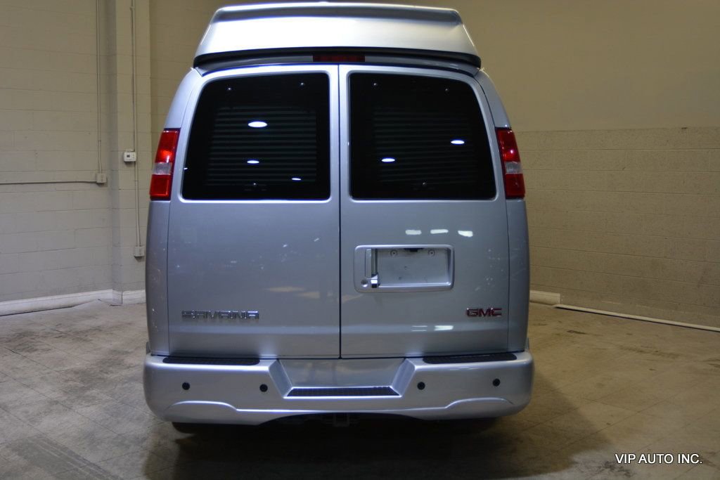 Used 2020 GMC Savana 2500 Extended w/ Enhanced Convenience Package image 17