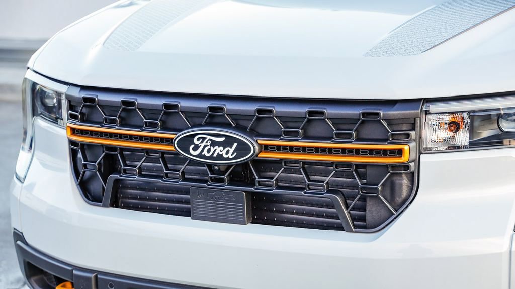 Used 2025 Ford Maverick Tremor image 6