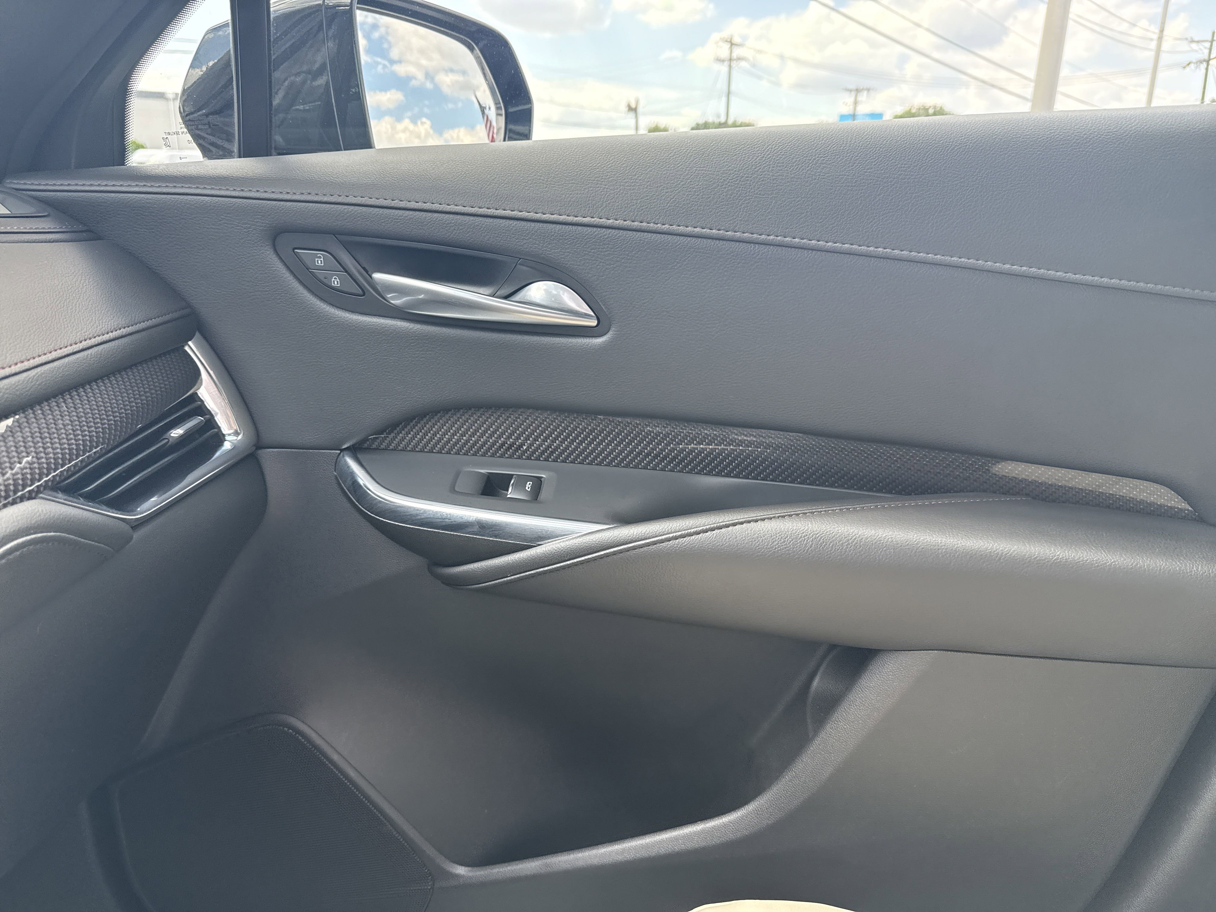 Used 2023 Cadillac XT4 Sport image 24