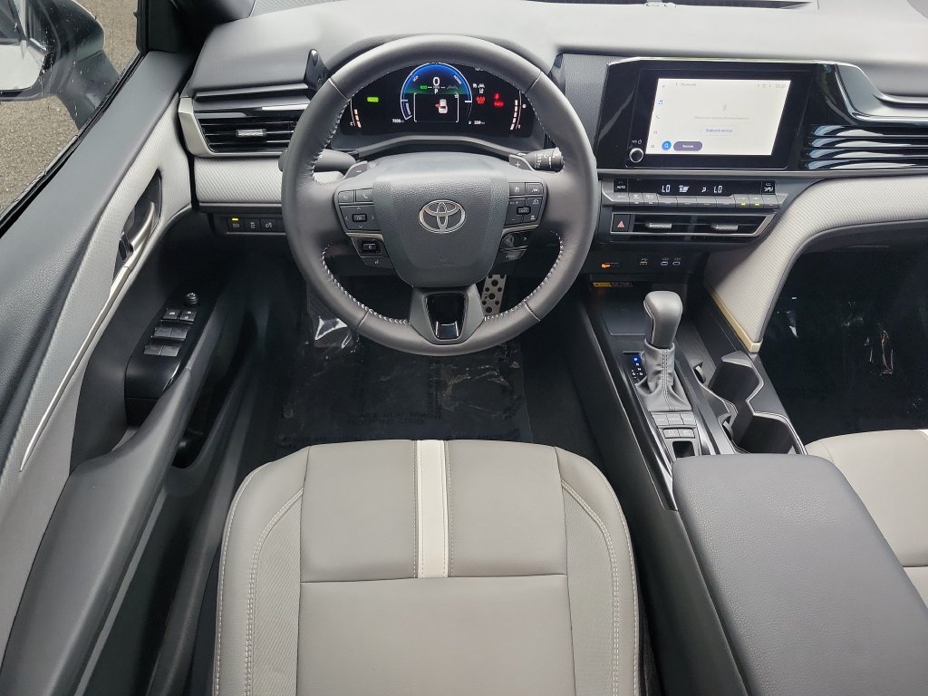 Used 2026 Toyota Camry SE FWD image 18