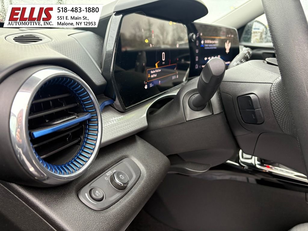 Used 2024 Chevrolet Trax LT image 15