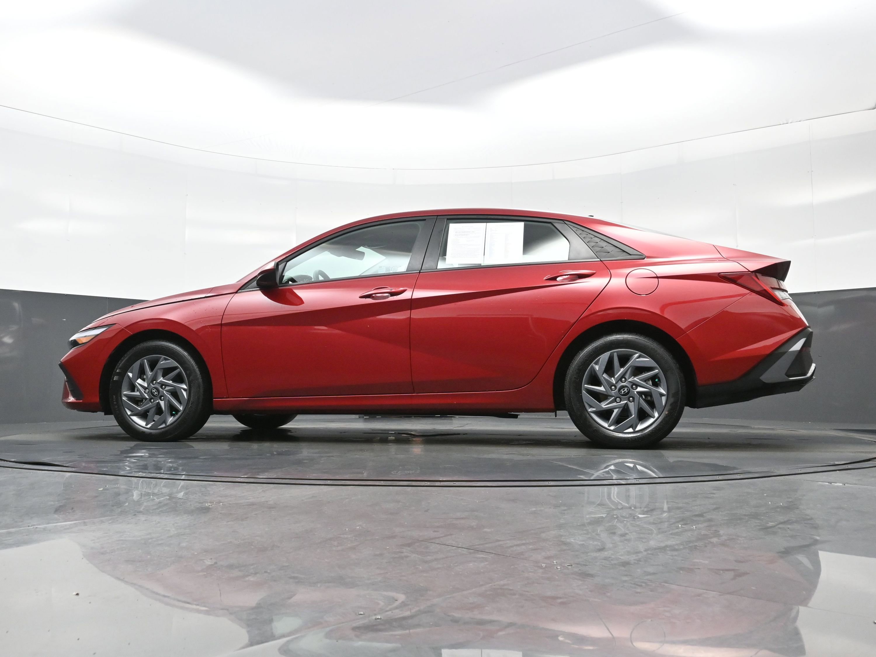 Certified 2025 Hyundai Elantra Blue image 26
