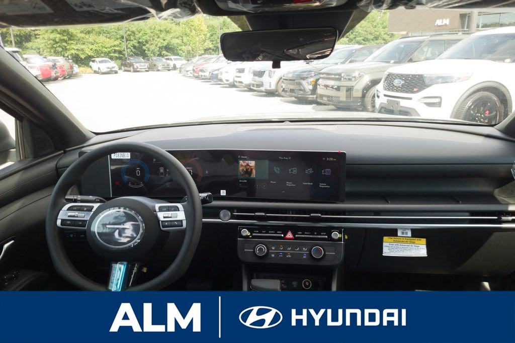 New 2026 Hyundai Santa Cruz SE FWD image 17
