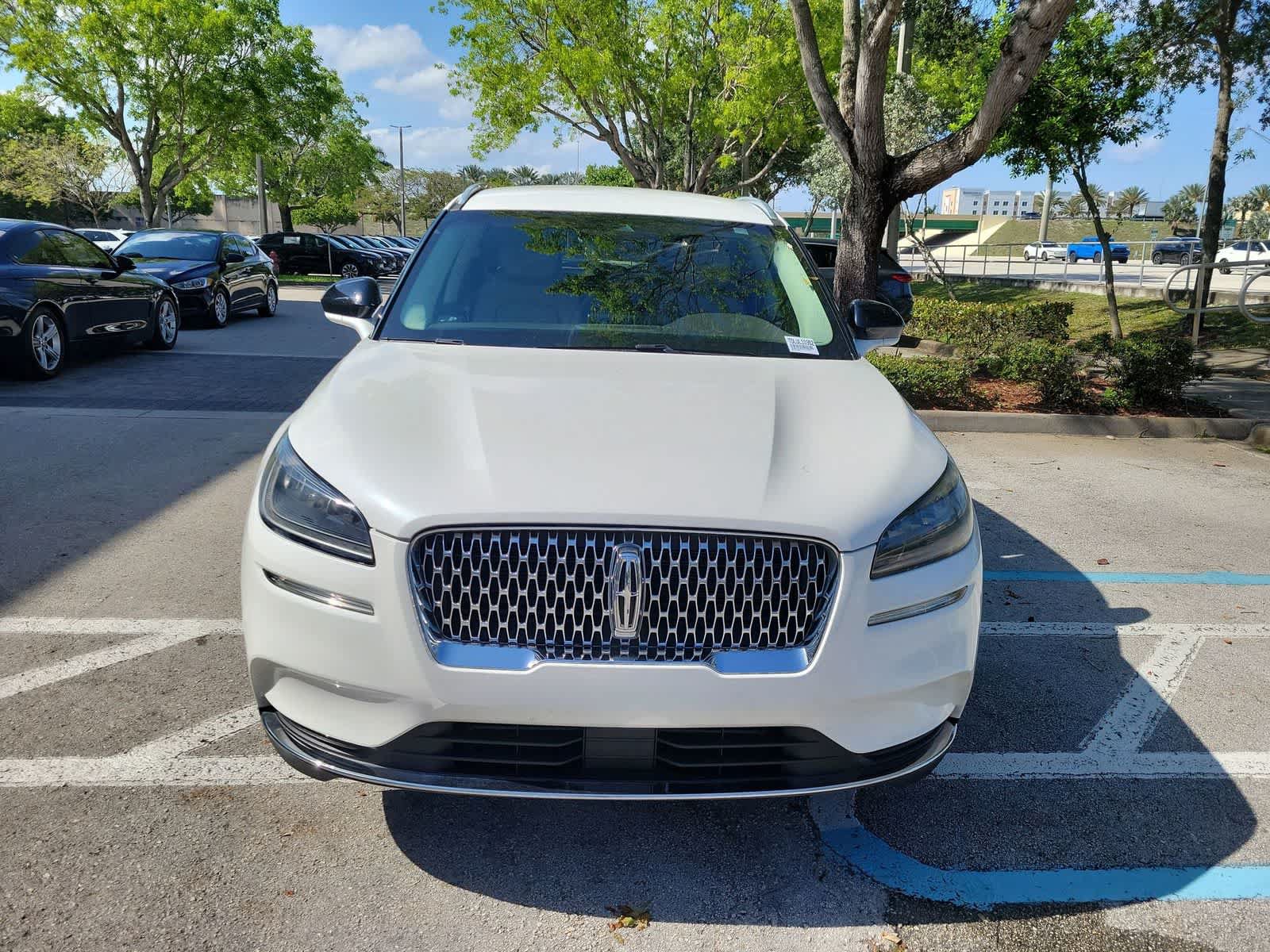 Used 2020 Lincoln Corsair FWD w/ Equipment Group 101A image 3