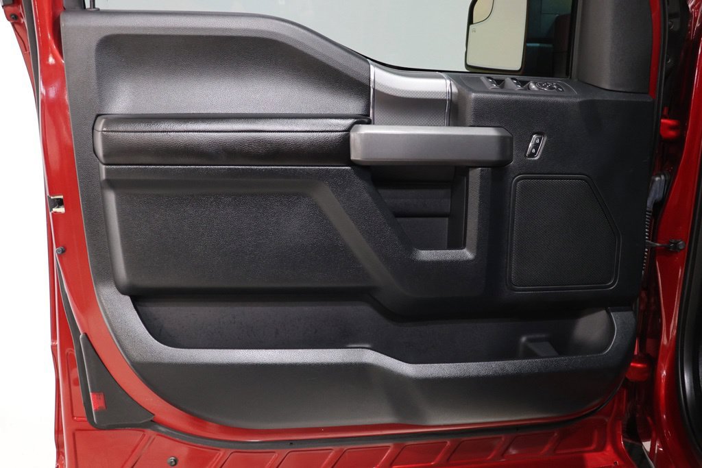 Used 2015 Ford F150 XLT w/ Equipment Group 302A Luxury AWD/4WD image 18