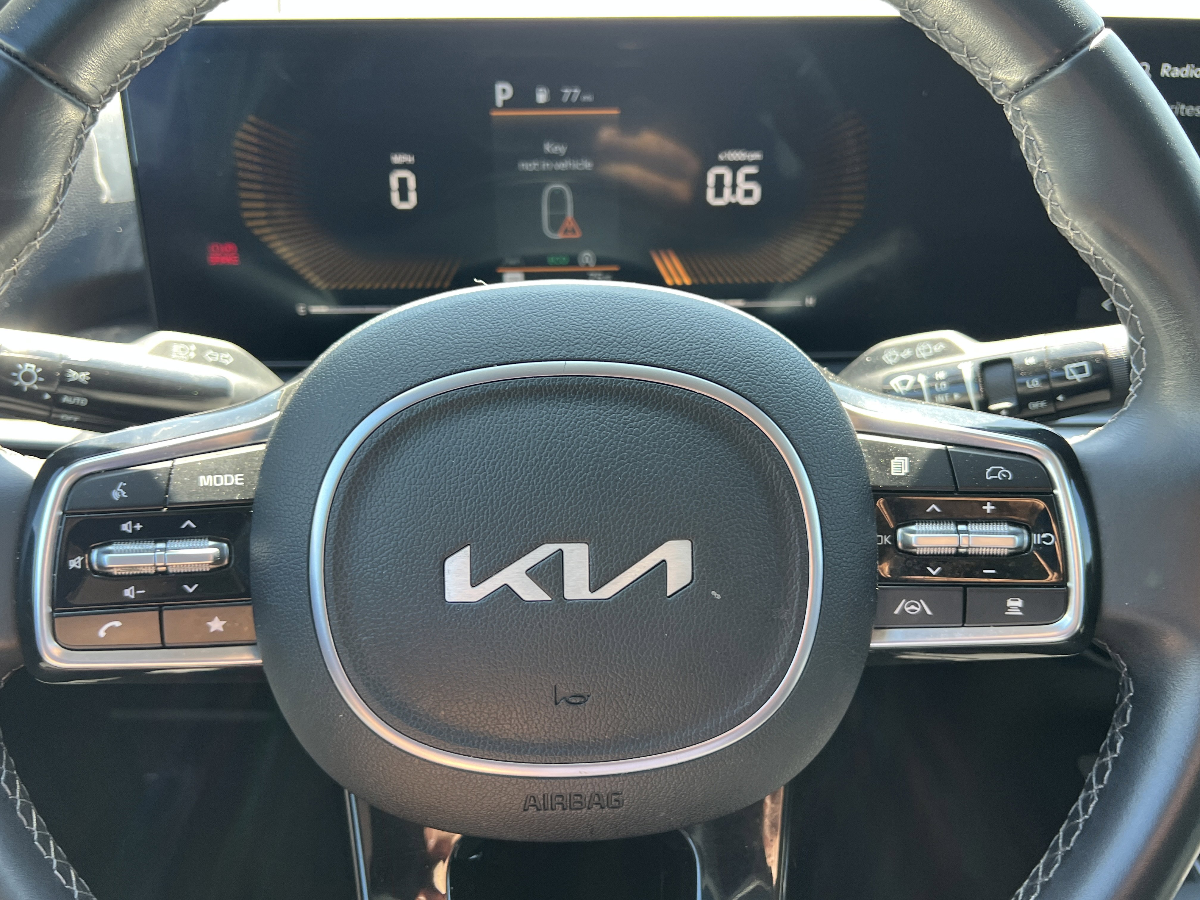 Certified 2025 Kia Sorento S image 23