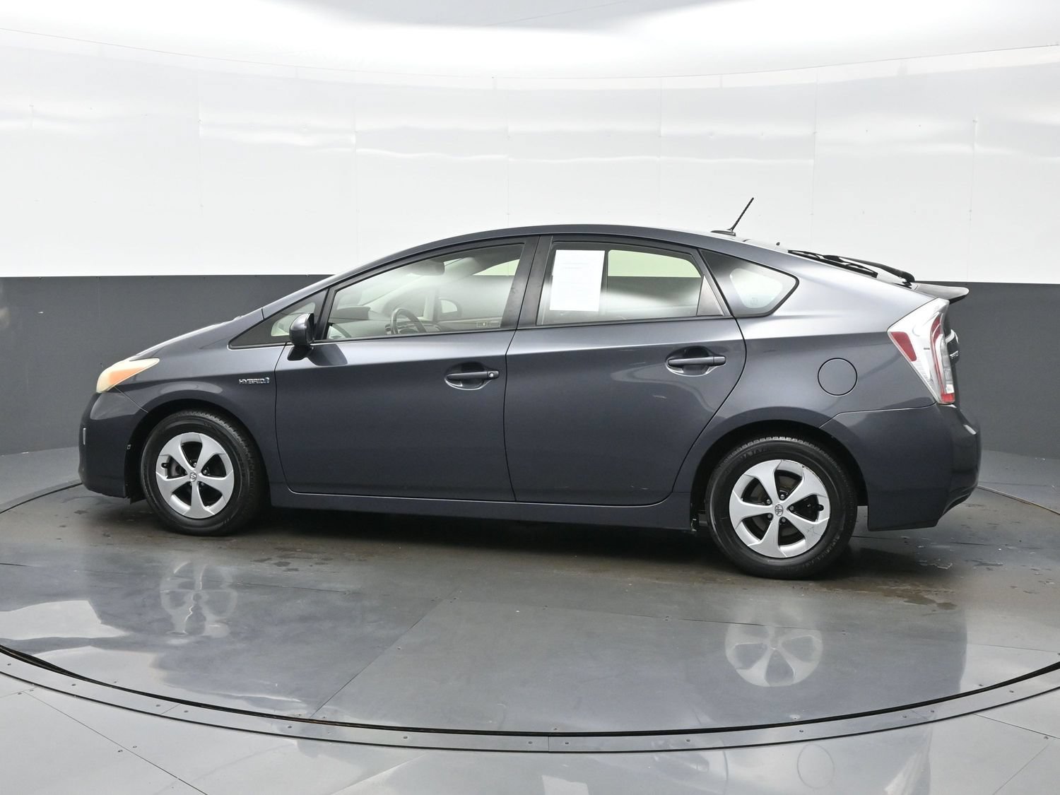 Used 2012 Toyota Prius Four FWD image 3