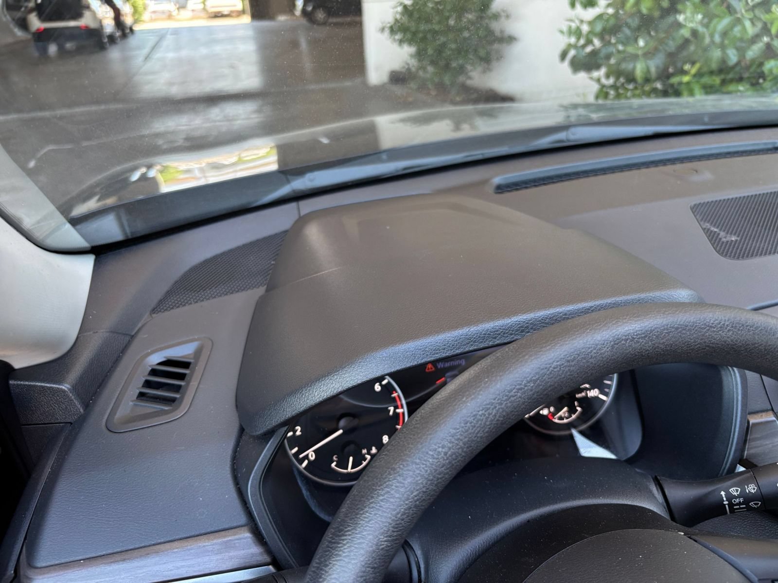 Used 2025 Nissan Altima 2.5 SV FWD image 35