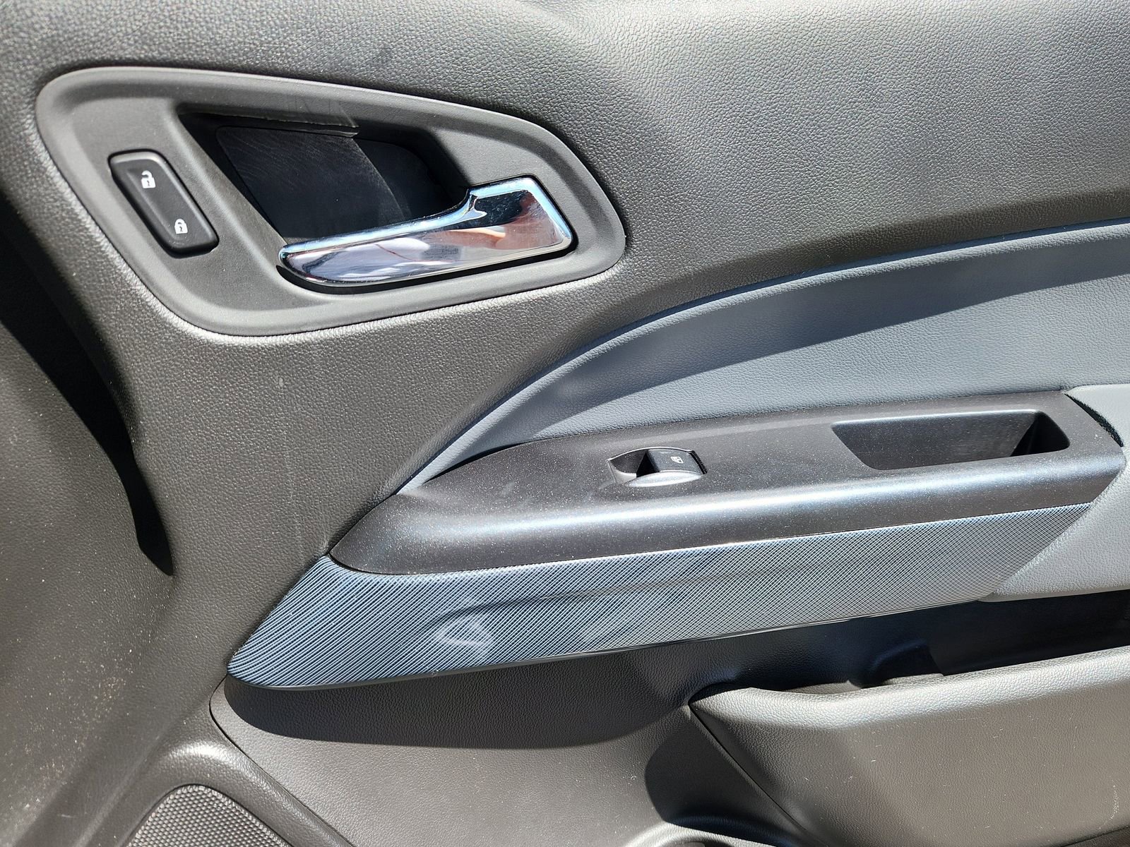 Used 2015 Chevrolet Colorado Z71 image 15