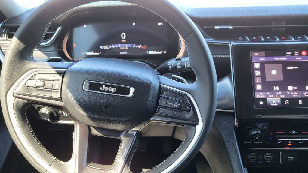 Used 2023 Jeep Grand Cherokee L Laredo RWD image 31