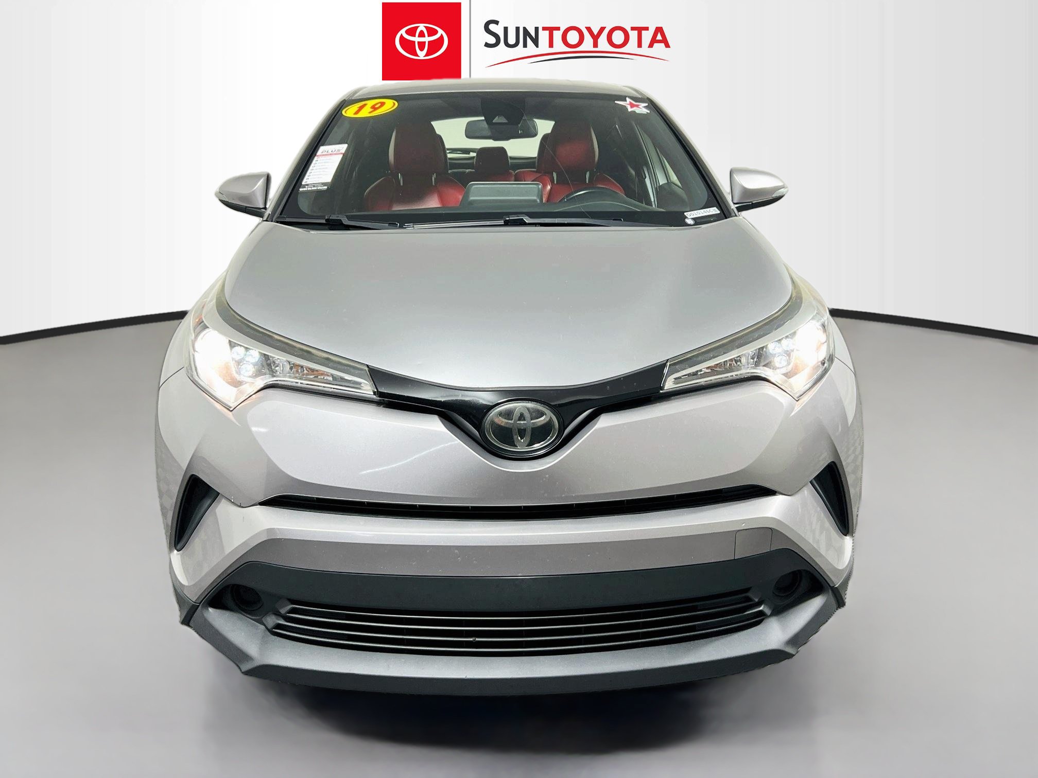 Used 2019 Toyota C-HR XLE FWD image 10