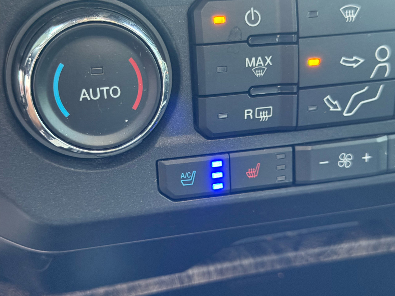 Used 2017 Ford F250 Lariat w/ Lariat Value Package image 22