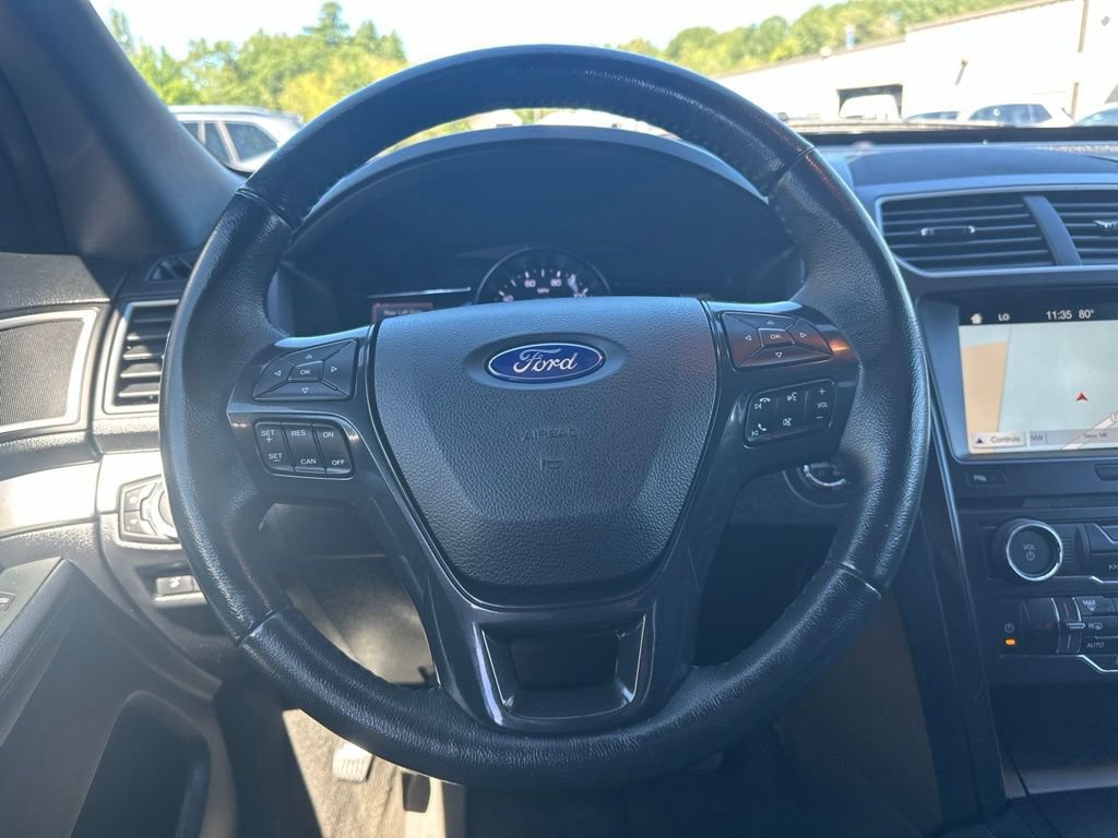 Used 2017 Ford Explorer XLT w/ Equipment Group 202A AWD/4WD image 19