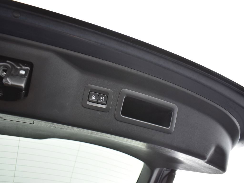 Used 2024 MAZDA CX-90 Plug-In Hybrid w/ Premium Pkg image 30