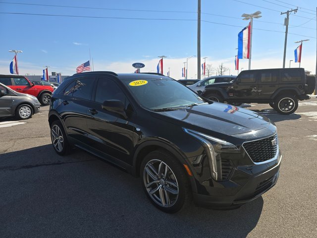 Used 2020 Cadillac XT4 Sport image 3