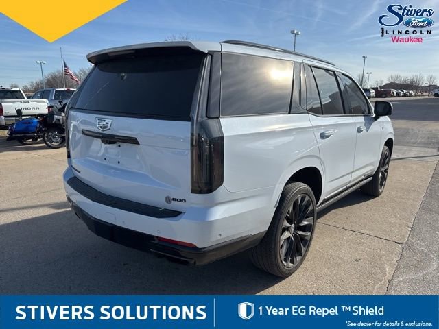 Used 2026 Cadillac Escalade Platinum Sport w/ LPO, ONYX Package image 4